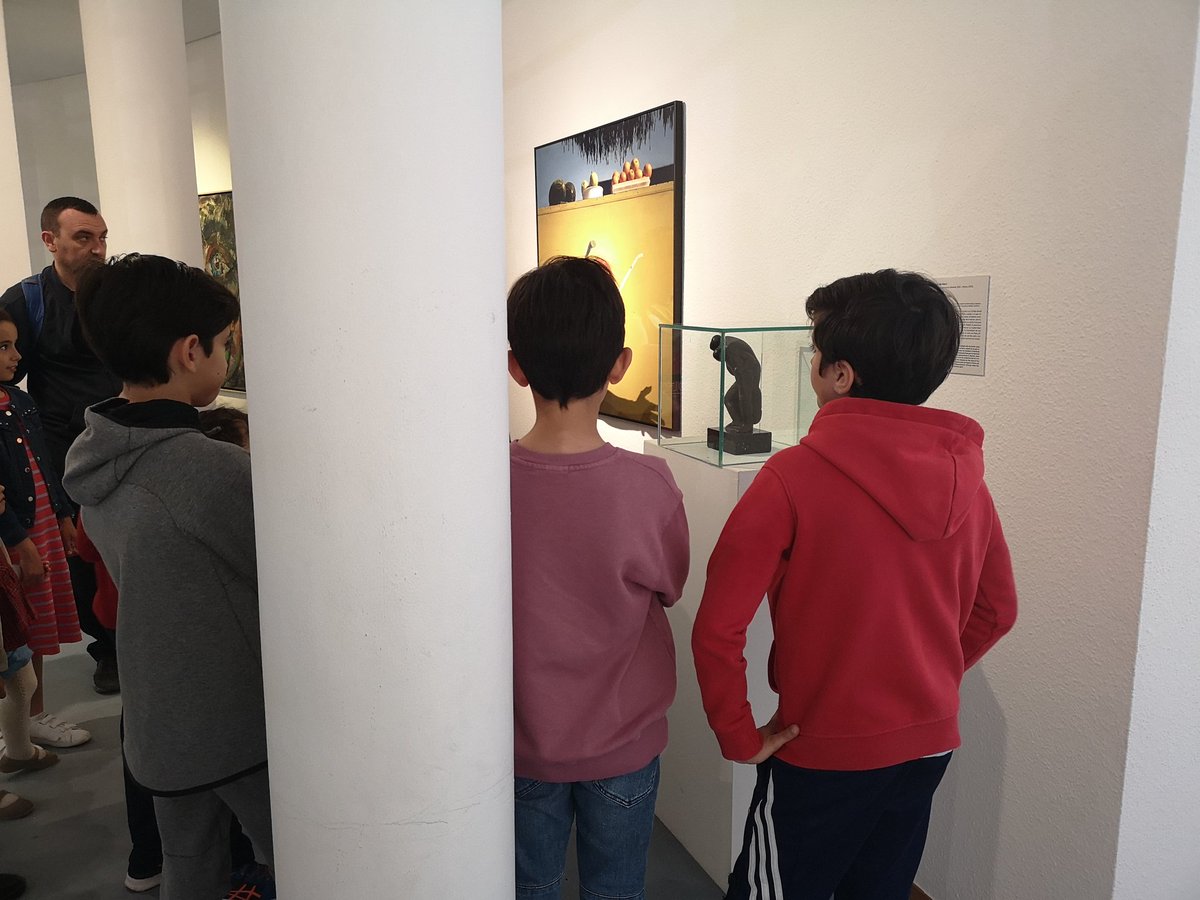 MuseoArteAlm's tweet photo. Vamos recorriendo las salas descubriendo cada #Escultura. ¿De qué material están realizadas? #TallerenFamilia #MuseosDidacticos #MuseosCreativos https://t.co/gMeUwkG6BF