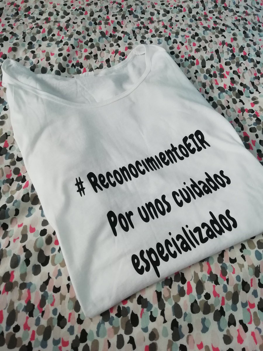 YeizaReyes's tweet photo. A pocos días de firmar mi ansiada plaza 🤭🤩.

#ReconocimientoEIR #Porunoscuidadosespecializados https://t.co/kEVISAP1pb
