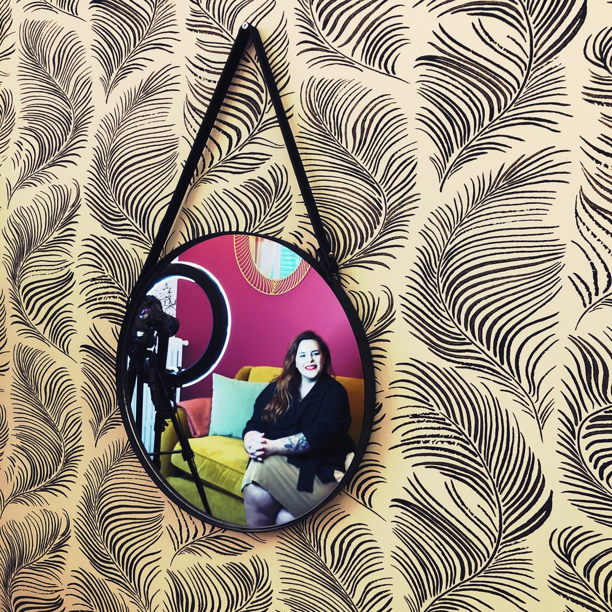 “J’ai beaucoup de mal à faire du shopping avec mes amies. Ce n’est pas normal. C’est anti-shopping de se limiter au 40” #lahallexstephaniezwicky