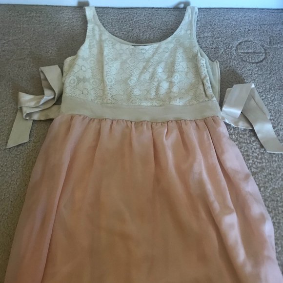 BolajiOlogundu2's tweet photo. So good I had to share! Check out all the items I'm loving on @Poshmarkapp from @DistinctlyPosh #poshmark #fashion #style #shopmycloset #ultrapink #abs #gilli: https://t.co/sTDKW0WIyE https://t.co/wlFrKLiqJn