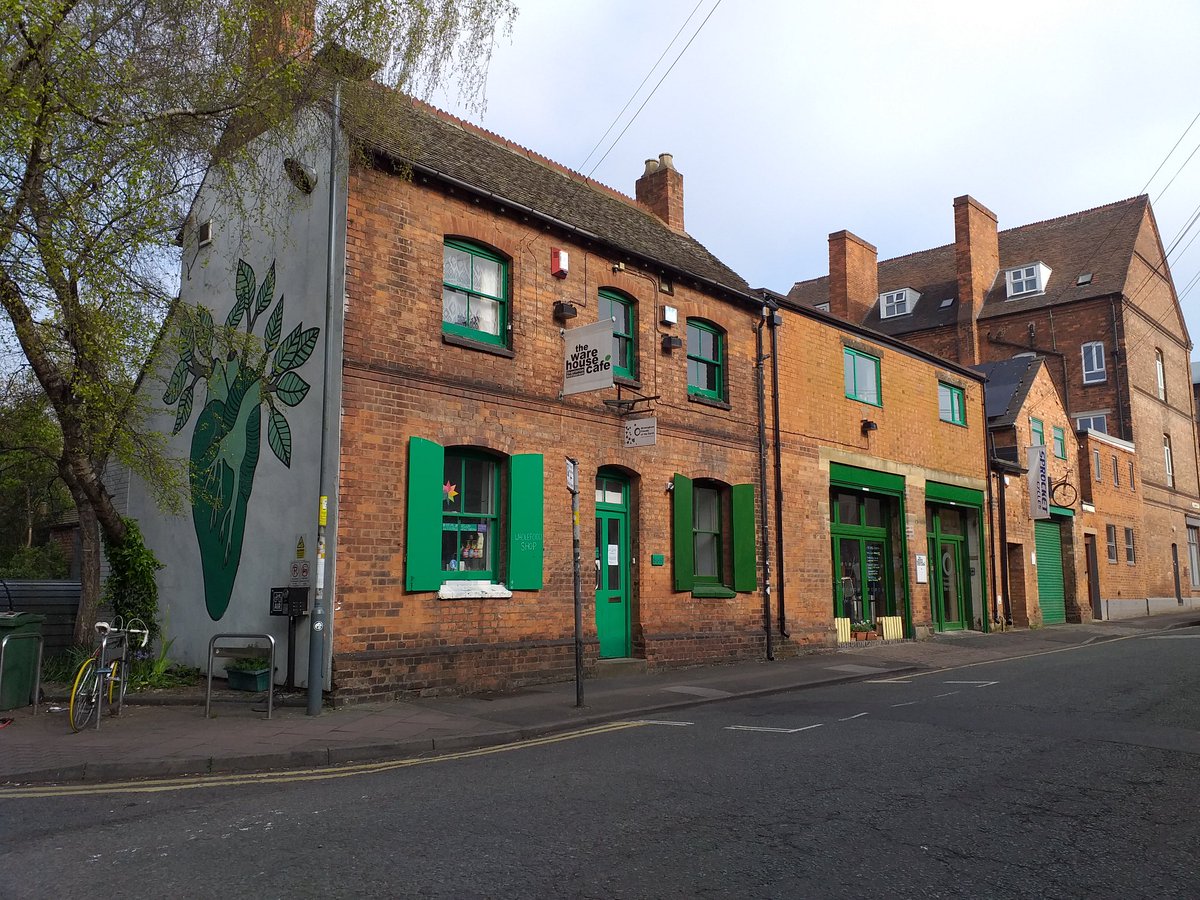 RootedWell's tweet photo. It's a sunny Wednesday here in #digbeth come and visit our #littlegreencommunity shop, eat, get your bike repaired and find out about all the cool stuff happening here @inTheWarehouse #BrumHour #wellrootedwholefoods #digbethlife #Birmingham #ethicalconsumer https://t.co/b6NIZBZDpw