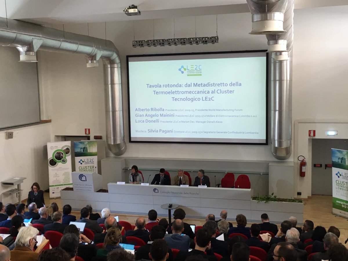 LE2Cluster's tweet photo. @sil_pagani, Segretario generale @ConfindustriaL introduce la “Tavola rotonda: dal Metadistretto della Termoelettromeccanica al Cluster Tecnologico LE2C” un confronto che vede coinvolti @alberto_ribolla @GianniDir @lucadon82 #10YearsofLE2C #EUCLUSTERWEEKS https://t.co/RJbBTFyxCj