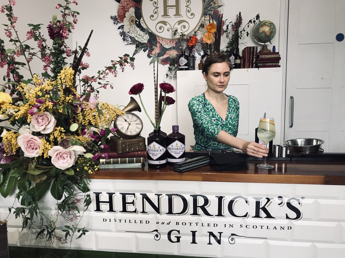 wearehels's tweet photo. Angels in action, creating the perfect serve for @hendricksgin
#hendricksmidsummer #hendricks #gin #angelsinaction https://t.co/yqP1iQSNwc