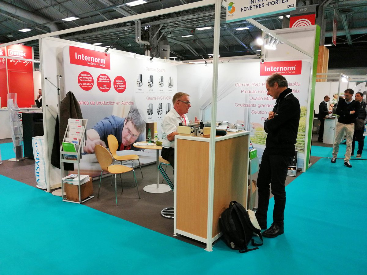 InternormFrance's tweet photo. Nous sommes jusqu'à ce soir au salon #Passibat organisé par @LaMaisonPassive pour conseiller les futurs propriétaires de #maisonpassive ! RDV Porte de Versailles ! #InternormFrance #menuiseries #triplevitrage #fenetres https://t.co/rVJF8aAogg