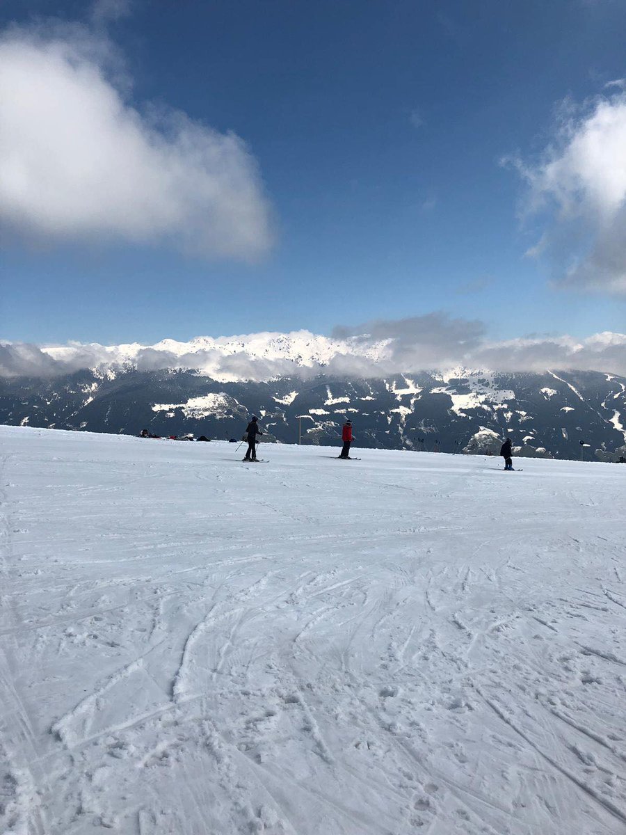 BishopPerowneCE's tweet photo. The students are having a brilliant time in the #ZillerValley! ⛷ They've enjoyed pizza nights 🍕, bowling 🎳, swimming 🏊 and of course have had plenty of time on the slopes! Check out these incredible pictures from the trip so far. ⛷ #Skiing #SchoolTrip https://t.co/V80hKzqo0f