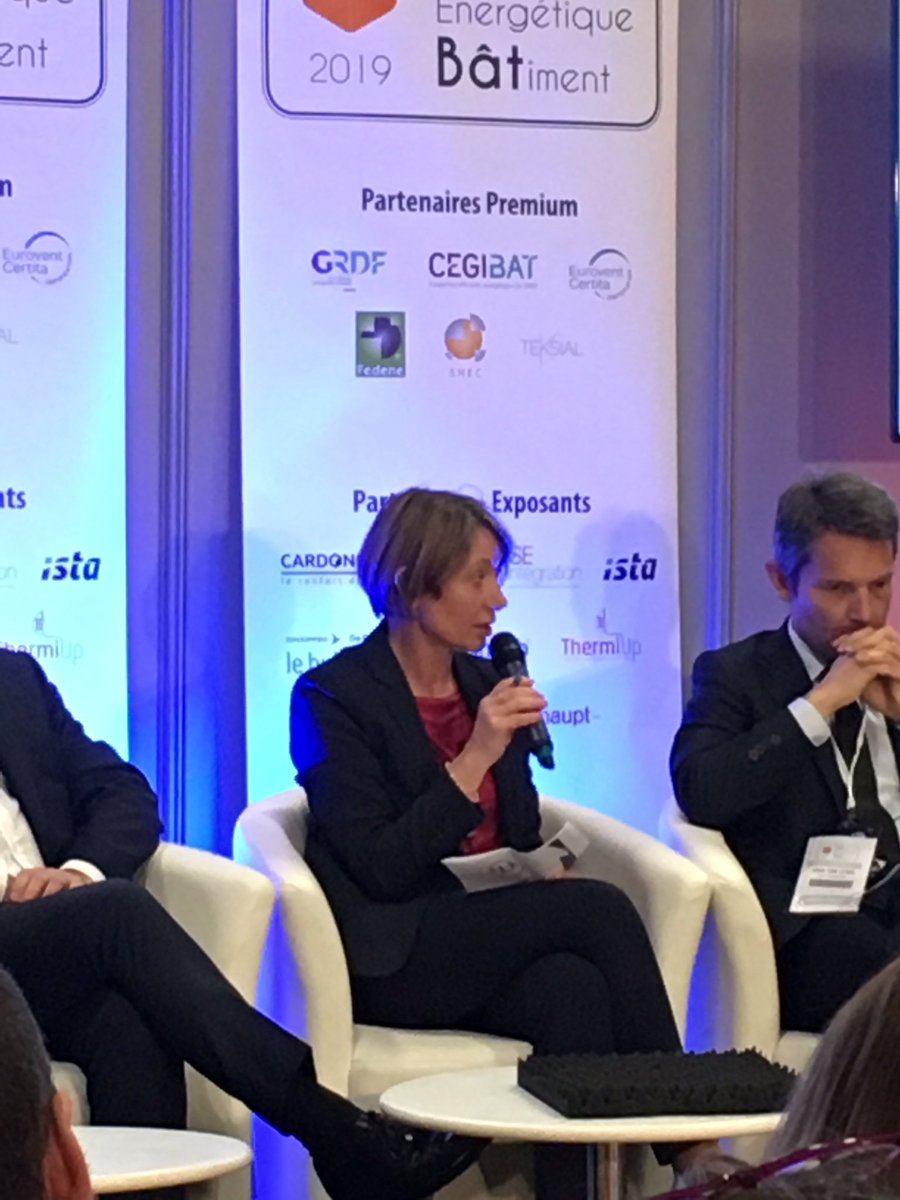 Coenove's tweet photo. #effibat #EfficaciteEnergetique
👉seules 30% des pompes à chaleur #PAC font l'objet d'un entretien rappelle V Laplagne @AfpacContact ce qui n'est clairement pas assez et qui appelle de ses voeux à ce qu'1 obligation entretien arrive au travers Directive 🇪🇺
#Performance https://t.co/aH3iQT68f1