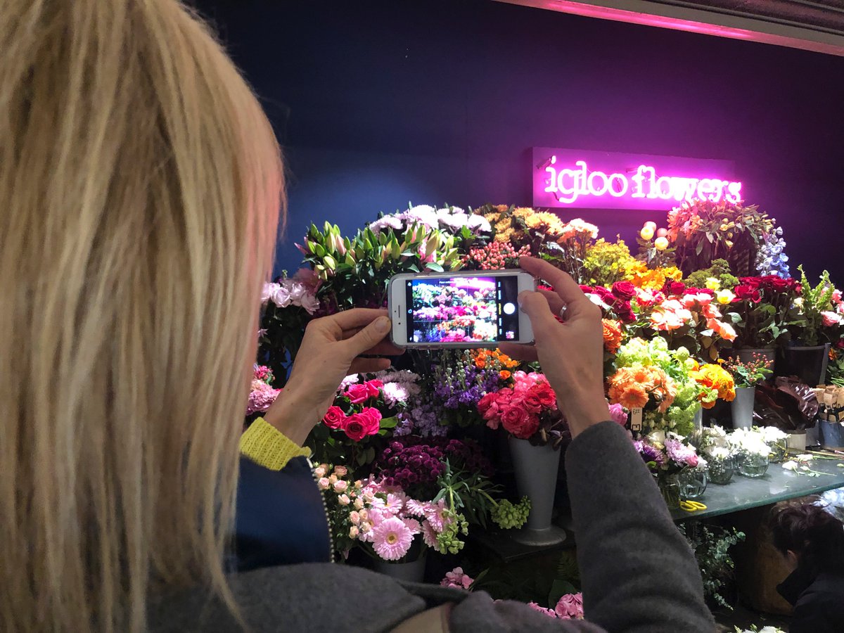 We think it's the perfect weekend to say it with flowers. More healthy, more thoughtful and more beautiful than chocolate, especially from our brilliant local florist <a href="/IglooFlowers/">Igloo Flowers</a> in London Bridge <a href="/NetworkRailLBG/">London Bridge</a>. #bestplacetowork