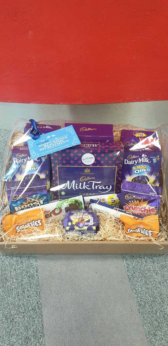 realTimeMcGrath's tweet photo. Thanks @iconumbrella for the Easter Treats. @realtimeie @realTimeNiall @ColmOMara https://t.co/exlp2JeqEY