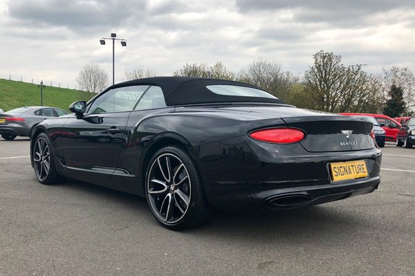 Hire this new rental Bentley GTC 2019 edition and drop the top for a sunny Easter weekend, call us on 0207 118 2244
#Bentley#GTC#BentleyGTC#droptop#sportscar#supercar#carhire#carrental#convertible#renatacar#heatthrowcars#northoltcars#signature#signaturecarhire#easter