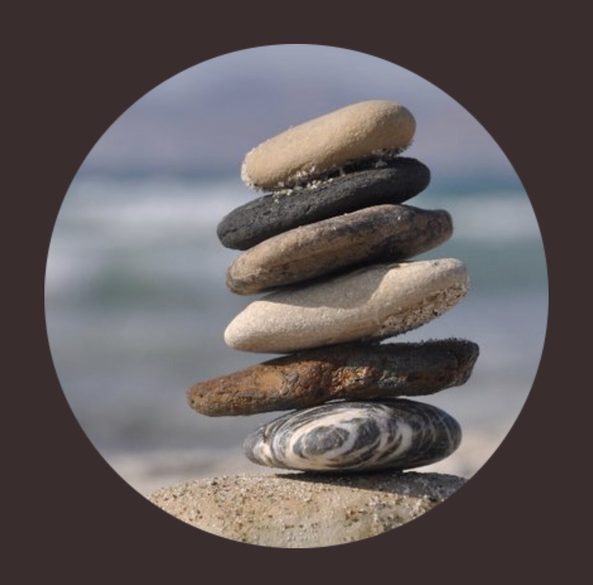 CornTourGroup's tweet image. Hi #DuchyBizHour Twitter success is measured by engagement. A Tweet with no Likes or ReTweets is pointless. @PebbleCairn have consistent organic engagement. 2m + reach on Twitter in 2018. Look here @poldarkguide @MapsofCornwall @dogslovebeaches @VisitCamelTrail @cornwallfilming