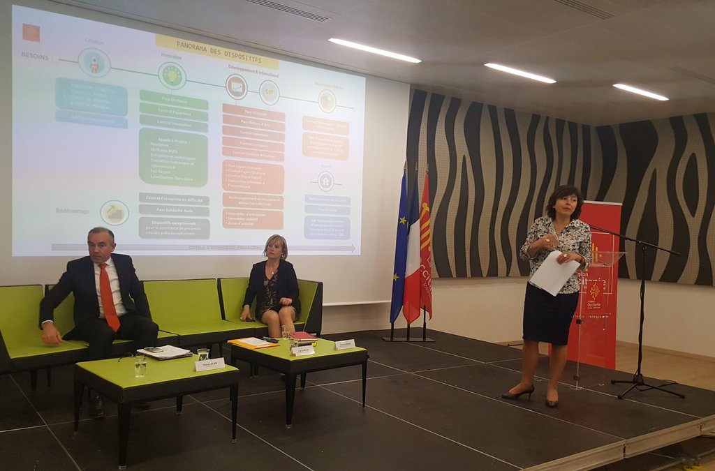 ADOCC_Massif's tweet photo. La Présidente de la Région @Occitanie et Présidente de l'agence @ADOCC_ @CaroleDelga présente les dispositifs d'intervention économiques régionaux aux chefs d'entreprise de Lozère en présence de @ADOCC_Massif @CCI_Lozere #CMA48 @aureliemaillols @SophiePantel48 https://t.co/z4UGY4qHph