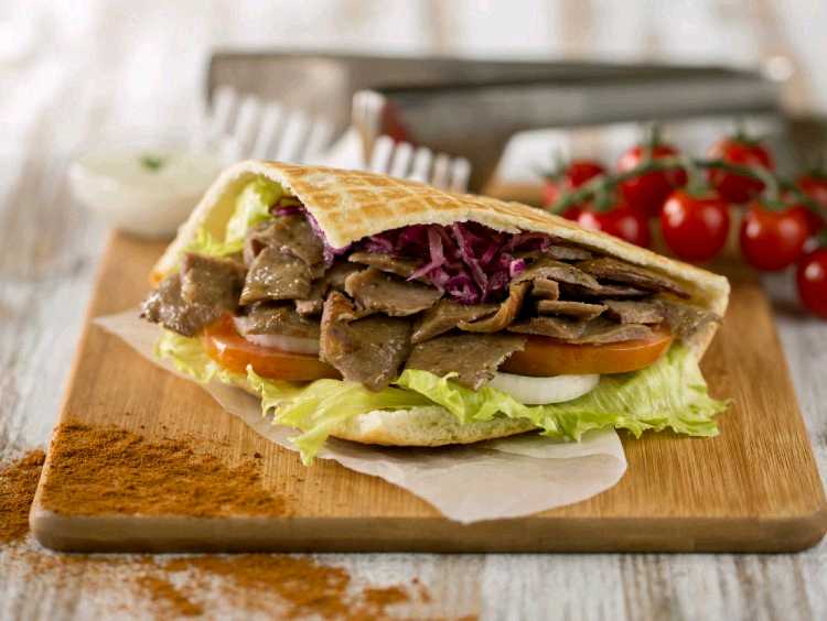 alexagudo09's tweet photo. lI just enjoyed a deal on #SmilesByEtisalat with Doner &amp; Gyros. Enjoy great deals. Visit the Smiles app
https://t.co/QnsvBkMwYt https://t.co/alLPUBUIDz
