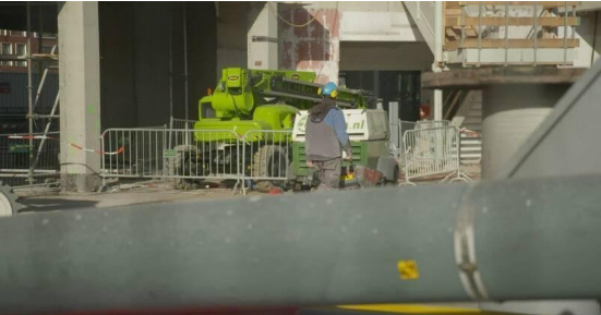 "#Innovatie in de bouw is hard nodig en zal vooral moeten komen van slimme #software die #processen soepeler laat lopen" Bekijk dit interessante <a href="/Nieuwsuur/">Nieuwsuur</a> item. nos.nl/nieuwsuur/arti…