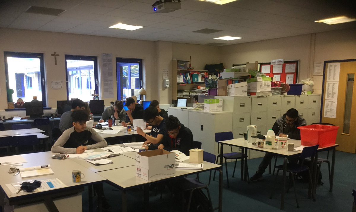 MrsLWilliamsDT's tweet photo. Ardderchog Year 11! - Engineers working their socks off in preparation for their exam. #May24th #easterrevision 
@SJHSYear11 https://t.co/819gV6TcF9