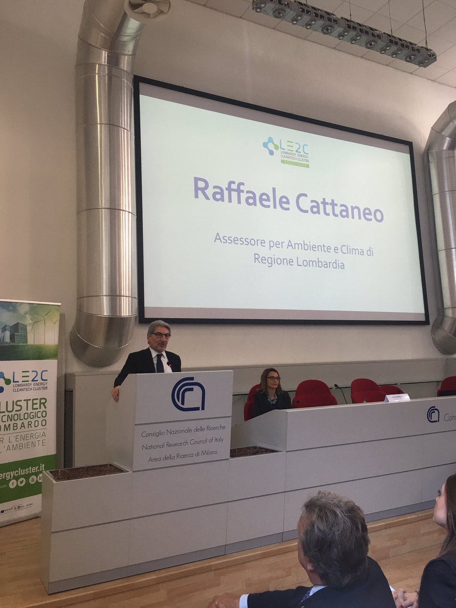 LE2Cluster's tweet photo. Partecipa alla conferenza #10YearsofLE2C 2019 @Cattaneo_R, Assessore all’Ambiente e Clima di @RegLombardia
#10YearsofLE2C #EUCLUSTERWEEKS https://t.co/vM6rz4HIbk