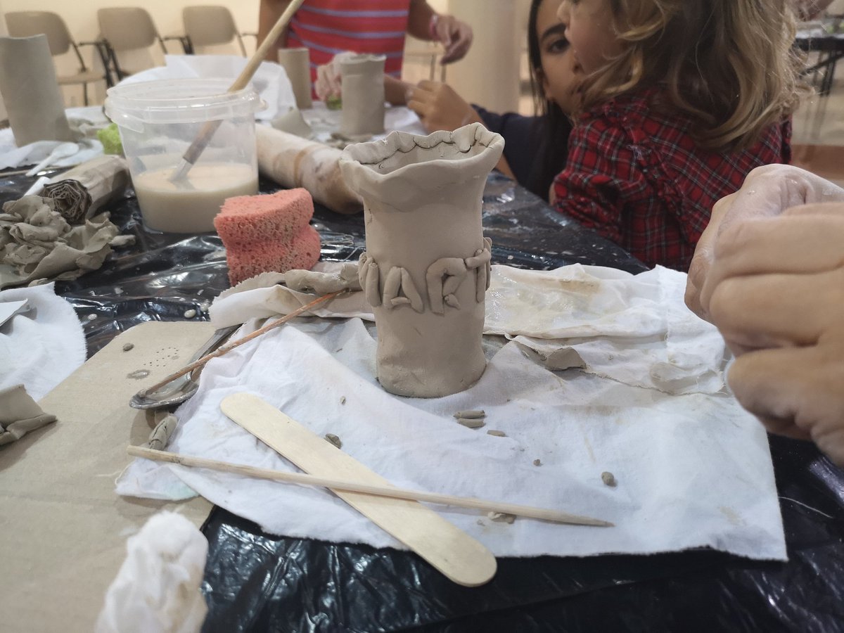 MuseoArteAlm's tweet photo. Las esculturas van tomando forma 😍. ¡Gran cantera de artistas tenemos en #Almería! #TallerenFamilia #Espacio2 #MuseosCreativos #MuseosDivertidos https://t.co/6mrG8ixuJL