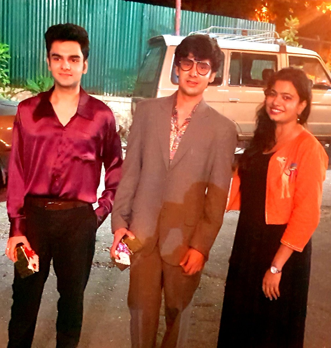 diptis19's tweet photo. A beautiful evening with beautiful stars..

Thanks @irandeeprai
@Ashisinghh @raghavdhirr
@Isanjayofficial

#YehUnDinonKiBaatHai https://t.co/9qj7Qt72Nw