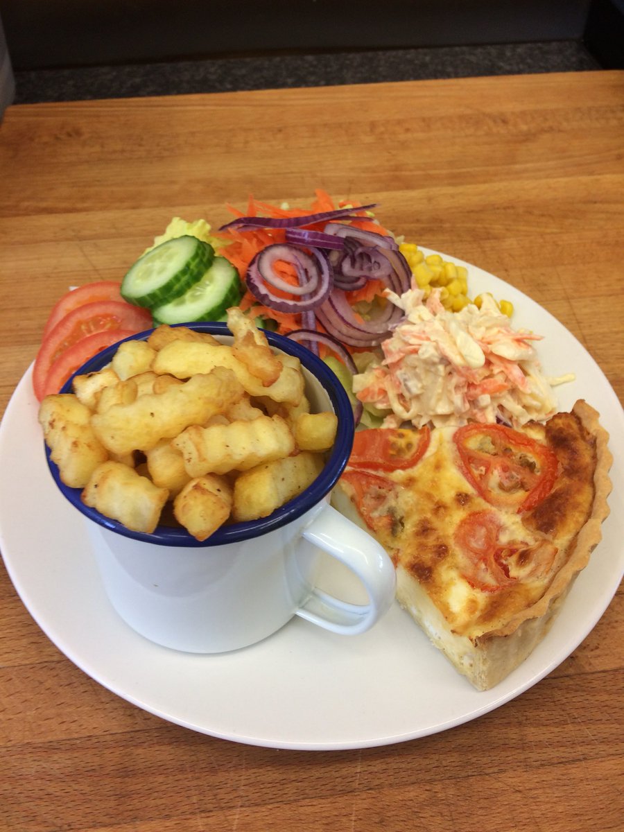 Quirky_bean17's tweet photo. #hotspecial #homemade #quiche
Cheese & tomato quiche served with salad £2.75 add a portion of fries 50p #nomnom
#pudsey #deli #coffee #cake #hotspecial #breakfat https://t.co/FVzniLp5Y3