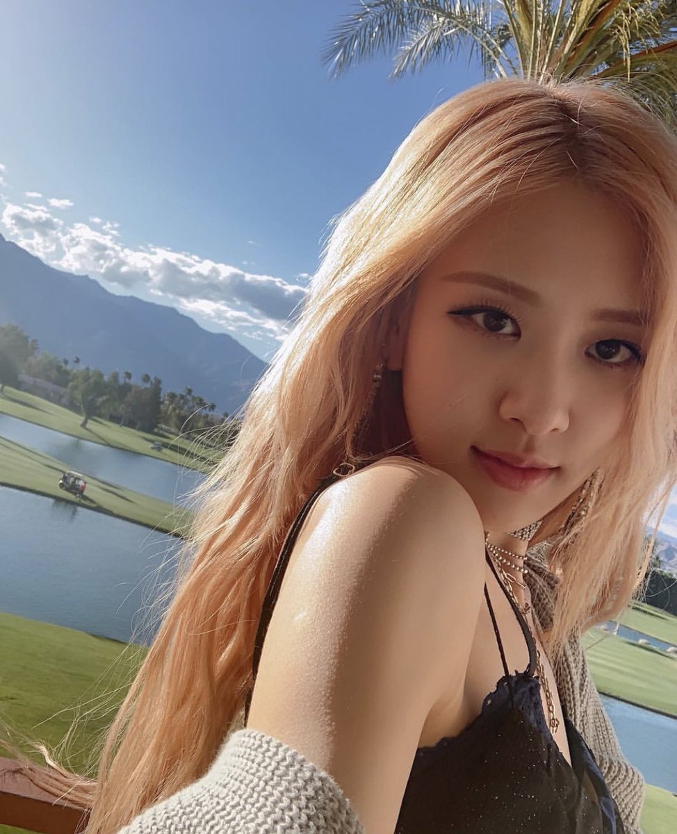 jsmtjyygyjbbjb's tweet photo. เป็นผู้หญิงที่สวยมากกกกก https://t.co/yExdA60UwC