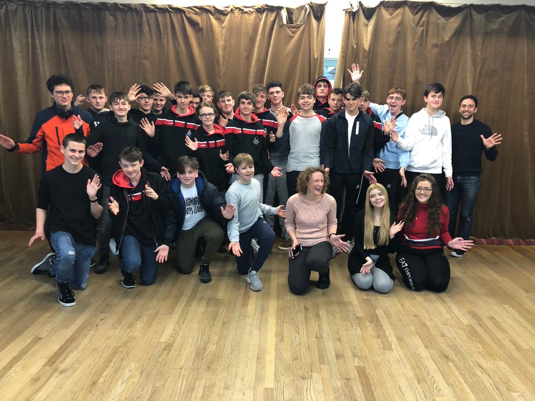 hallifordhead's tweet photo. #HallifordSchool NY Drama Trip Day 2 starts with a hearty American breakfast before students took part in 2 Broadway Workshops followed by Q+A with one of the stars of #DearEvanHansen. Later a visit to Times Square, dinner @HardRockCafeNYC and an emotional play @DearEvanHansen! https://t.co/7LDUcglBaa