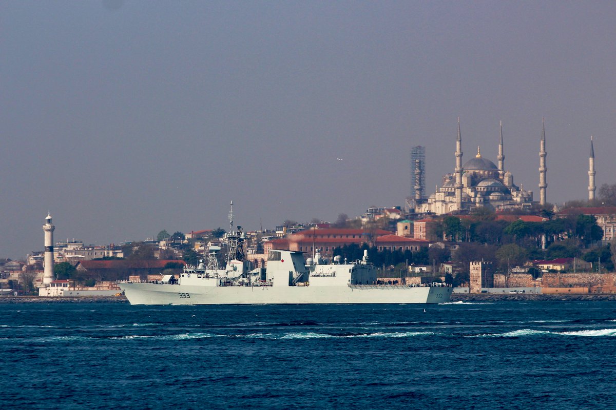 Halifax class @RCN_MRC frigate @SNMG_2 HMCS Toronto departed the BlackSea & transited Bosphorus towards Mediterranean. @HMCS_NCSM_TOR conducted a variety of maritime situational awareness patrols and interoperability exercises with other navies incl Ukrainian Navy. @HarjitSajjan