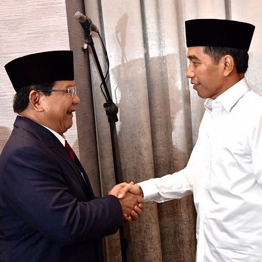 negativisme's tweet photo. siapapun yang menang harus amanah,  dan yang kalah harus legowo. Keduanya harus menerima pilihan rakyat.  Karena siapun Presidennya,  Indonesia tetap bersatu dalam kebhinekaan.  

Indonesia Maju,  Adil dan Makmur.

Setuju?  RT! https://t.co/Z4U246JhlR