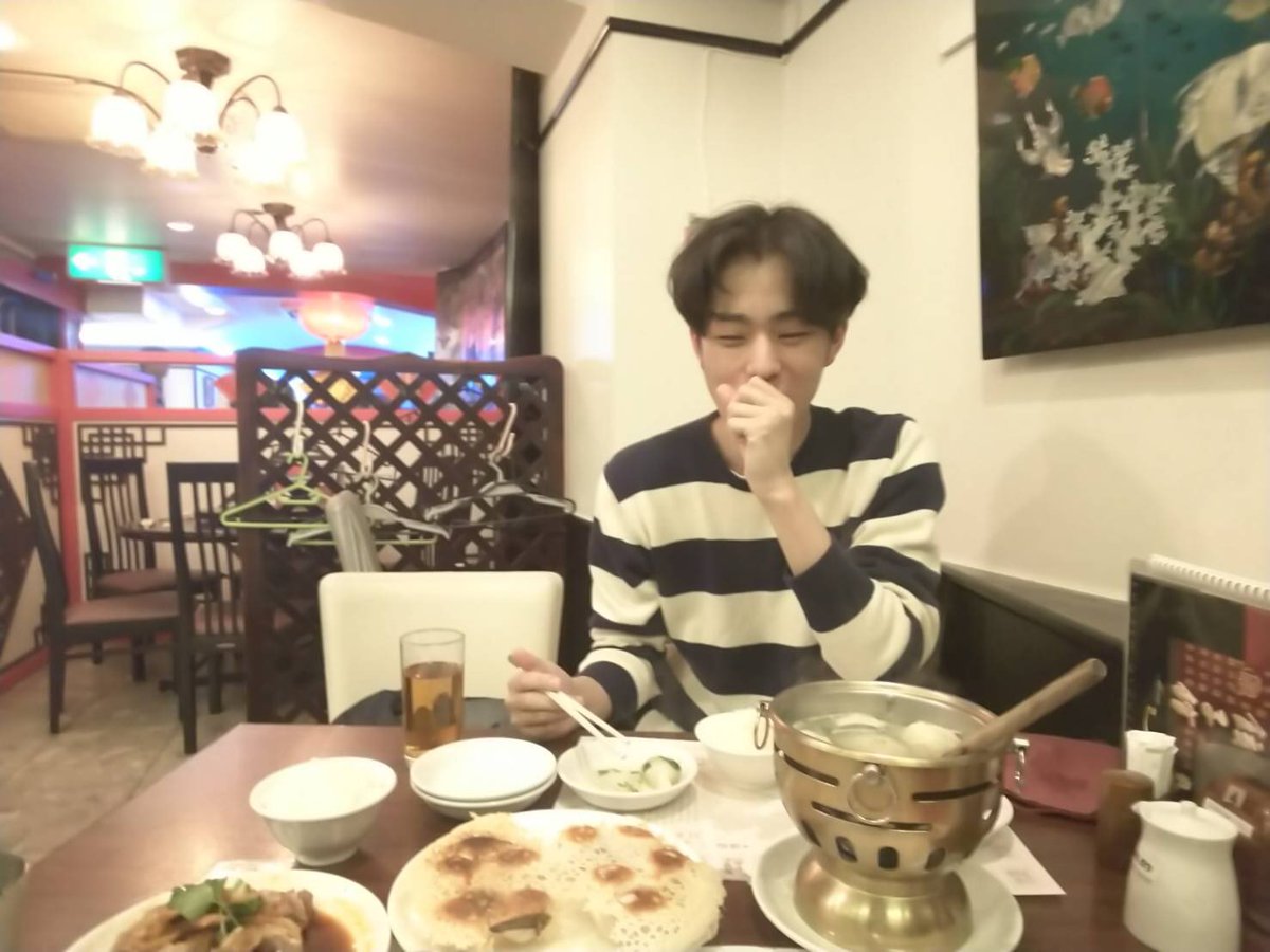 kapetayo_yuya's tweet photo. ~2019.4.17~
Chinese cuisine was delicious 🥟🍜
I love gyoza 🤤🤤🤤
#Chinese #cuisine #餃子
#焼き餃子 #水餃子 #油淋鶏 https://t.co/SPjxFlnAF1