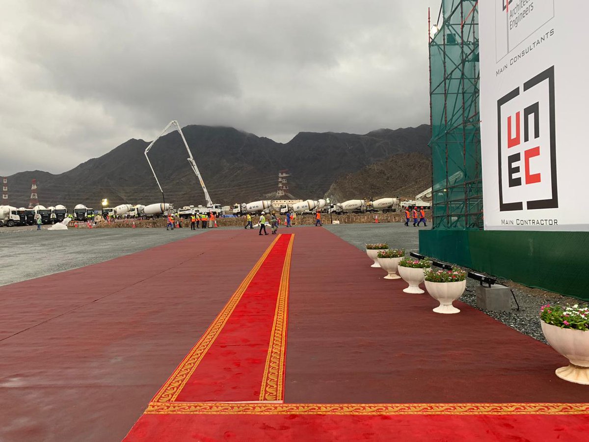 unec_co's tweet photo. #TeamUNEC during the ceremony of laying the foundation stone for the Arab Marine Academy in Khorfakkan by H.H Sheikh Dr. Sultan bin Muhammad Al Qasimi.

فريق يونك في حفل تدشين حاكم الشارقة وضع حجر الأساس لمشروع الأكاديمية العربية للعلوم والتكنولوجيا والنقل البحري في خورفكان https://t.co/UCwDpKVtUT