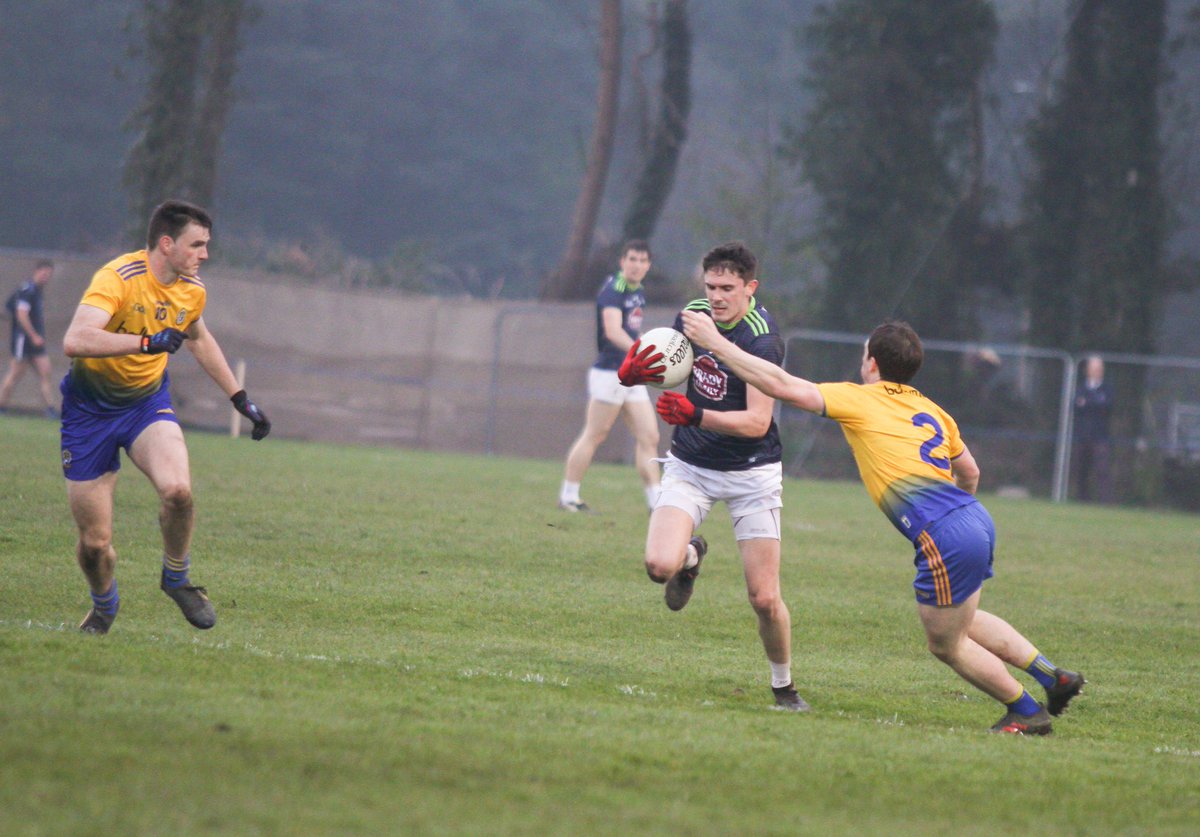 SMsportphoto's tweet photo. A few snaps from the Senior Challenge Game between @KildareGAA and @RoscommonGAA at @RobertstownGfc last night https://t.co/jxgja7YYyF