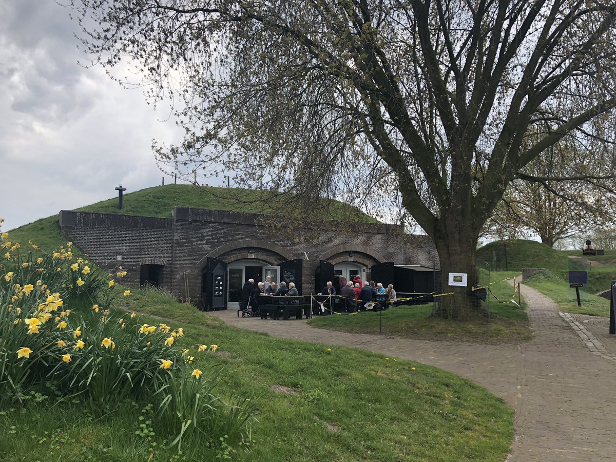 Het KCW bouwt aan haar klankbordgroep. Of gaan we het adviesraad noemen? Hoe dan ook, net een goed en inspirerend gesprek gehad met @OscarHefting van het #Vestingmuseum in Naarden #NHW #SvA