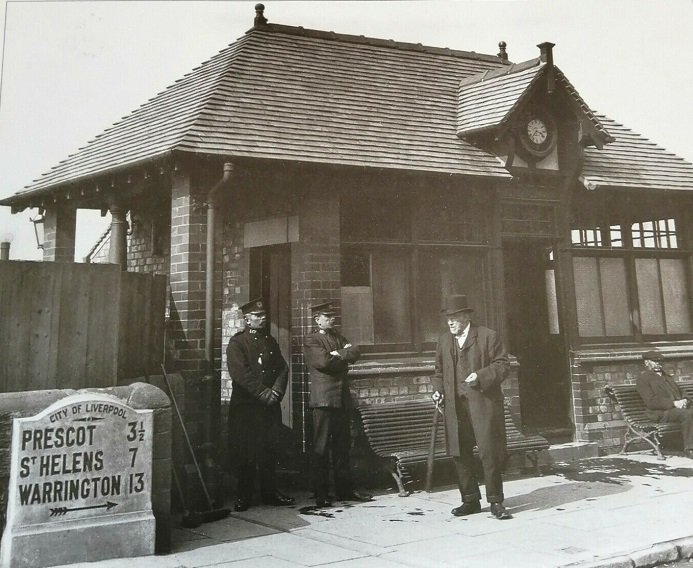 Tram Waiting Room at #KnottyAsh 1910