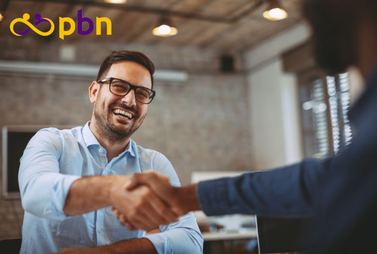 PBN_Official's tweet photo. #DidYouKnow not only does smiling make it easier for people to connect with you because you are more open and welcoming, it also helps them remember you, and your company! #NetworkingTips
https://t.co/GjEsx7ysOw
#Watford #BusinessNetworking #JoinUs #WednesdayWisdom #referrals https://t.co/C9k1uQLfqM