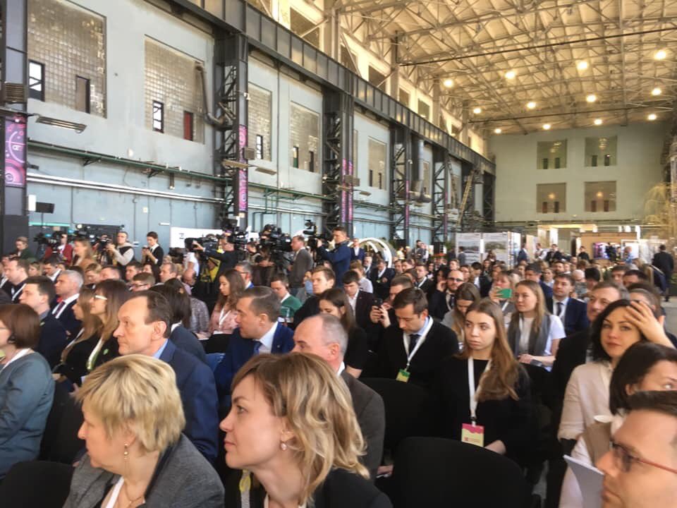 aberault1's tweet photo. Very excited to take part to #urbanchangeweek in Saint Petersburg.                                            To share #Lillemetropole2020 #design process on a great session about « Urban Renaissance: re-coding of historical cities».                 @LilleMetWDC2020 @MEL_Lille https://t.co/Du0VD8zRPw