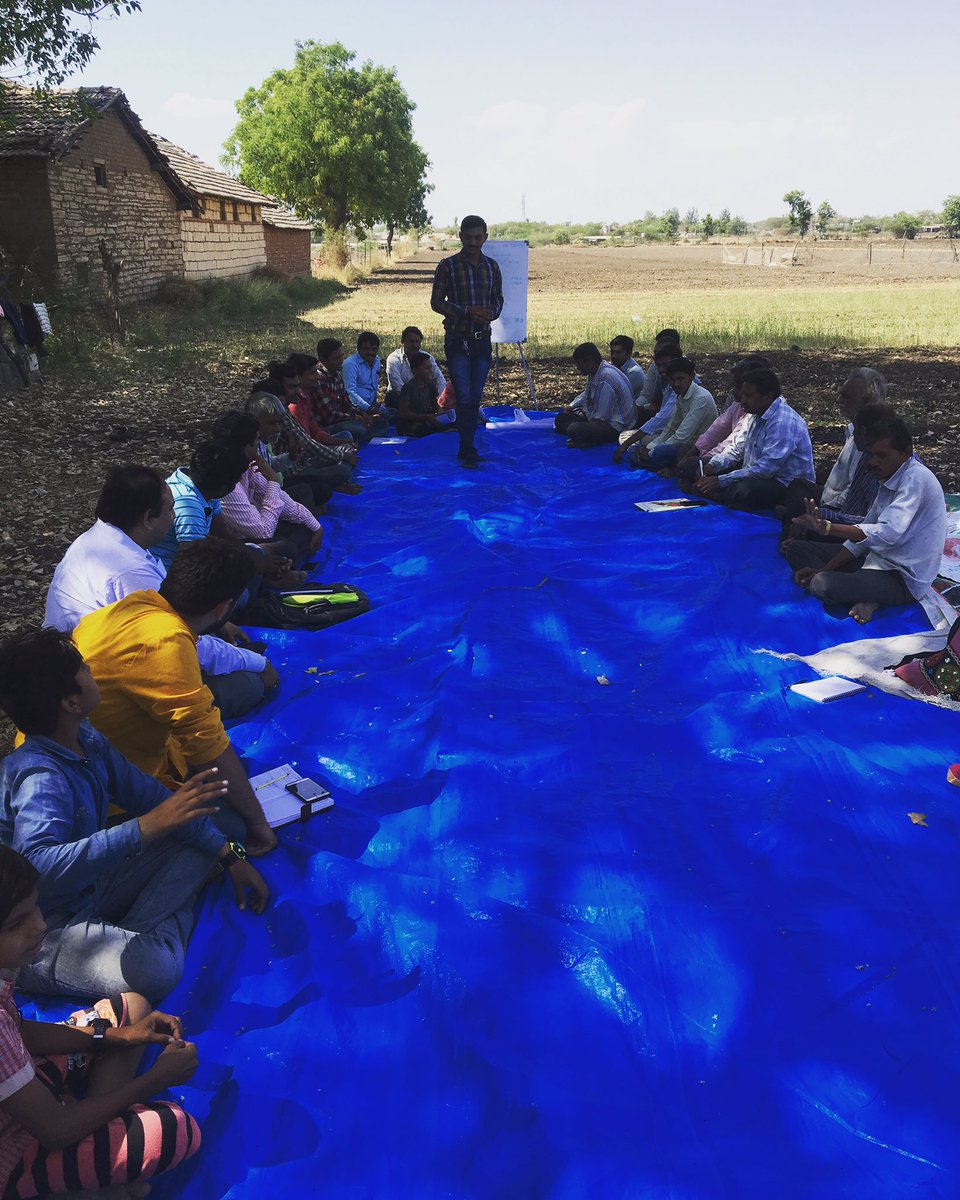 CSPC_Guj's tweet photo. Coming together to identify the needs, problems and solutions.
#groupformations @Borda village, Talaja block, Bhavnagar
#workforwater #forcommunities #bycommunities #driversofchange @CSPC_Guj https://t.co/GN6WwyztI6