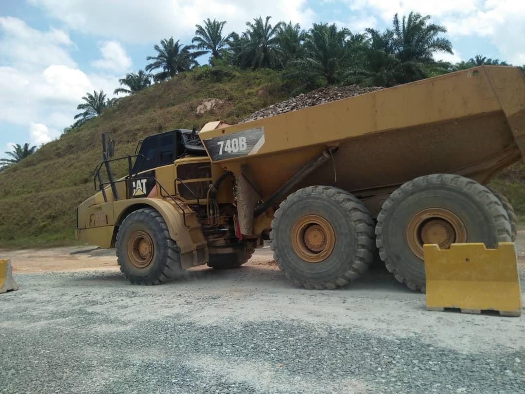 IrDaNiaLJKR's tweet photo. Aktivity Pemindahan Rock Blasting di projek @Projek6a di lokasi CH 5700
@zainal231061 
@zailani
@AdenaMamat https://t.co/txDYIkSVLY