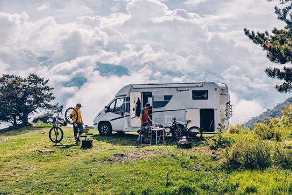 😎 Todos los modelos y rprecios de alquiler de autocaravanas, caravanas y campers a un solo click

👉👉👉👉👉👉👉👉 ¡Vive un mundo de aventuras!

bit.ly/2DRNu2E
