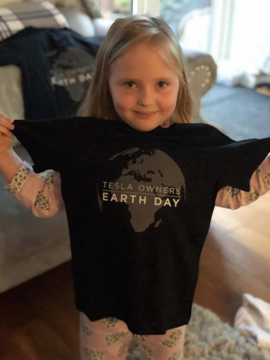 TeslaOwnersUK's tweet image. Open to all (no need to own a Tesla), this years #EarthDay celebrations start this Friday. We have ~50 challenges to complete, work on your own, in pairs or as a family. Just a bit of fun but 1st prize is awesome! Challenges go live at 1am Friday on teslaownersgroup.co.uk/earth