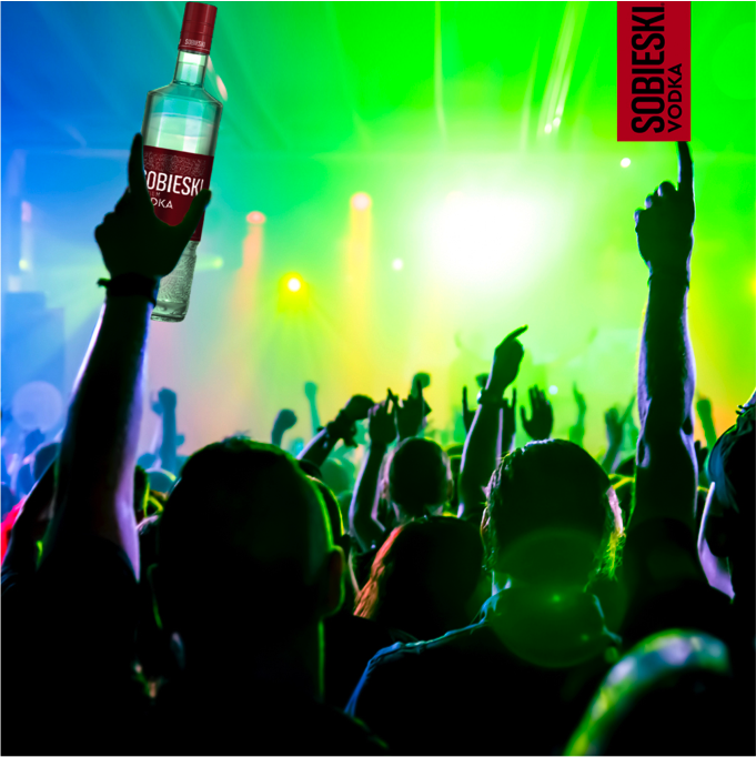 SobieskiES's tweet photo. Disfruta y maniFIESTAte esta Semana Santa con Sobieski.
¡Lo pasaremos en GRANDE!

#Sobieski #Vodka #VodkaSobieski #ManiFIESTAte #pasarloengrande #findelargo #FelizPuente #SemanaSanta https://t.co/eCVu8flaqf
