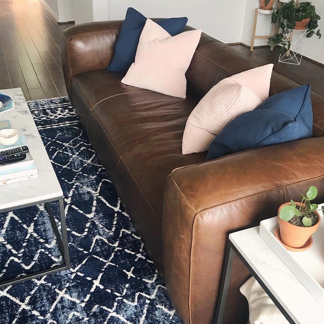 Id Amani المصممه أماني على تويتر ناخذ بعض الرسائل نرد عليها صباح الورد ممكن تضيفين الزيتي او الكحلي او السماوي او الرمادي كثيره الوان تناسب البني Https T Co Xkzn4so6pc