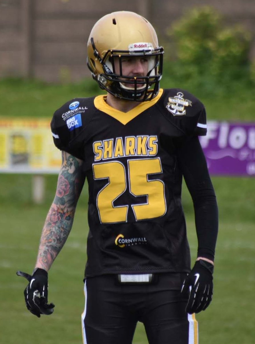 First game of the season with the <a href="/CornishSharks/">Cornish Sharks</a> Vs <a href="/WyvernsAFC/">Somerset Wyverns American Football Club</a> was a close fought game but unfortunately came up short 12-8. Onto the next one. 

#freesafety #bafa #safety #db #BlackCountryHammer 🔨🔨🔨