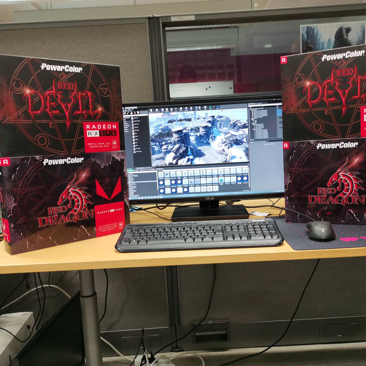 Liftarif's tweet image. Thanks @AMDgaming and @Xerious! @Kingshuntgame #gamedev #indiegame #spatialOS