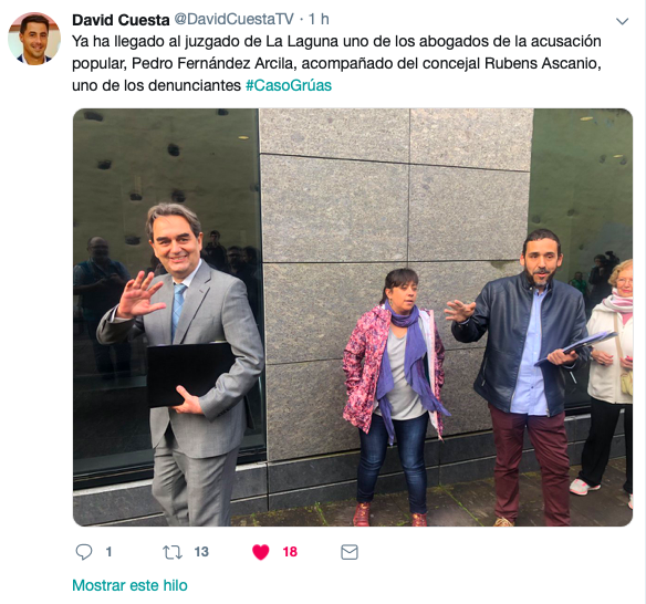 SSP_Canarias's tweet photo. Rubens Ascanio y Pedro Fdez. Arcila (en calidad de denunciante y abogado de la acusación) a la llegada esta mañana a la comparecencia de Fernando Clavijo en el juzgado para prestar declaración como investigado en el #CasoGruas https://t.co/UOgWuStrCq