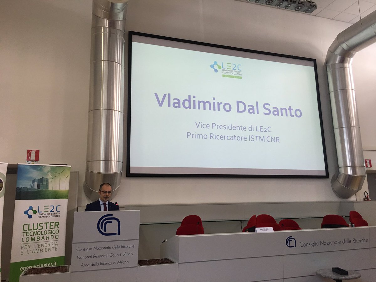 LE2Cluster's tweet photo. Vladimiro Dal Santo, Vice Presidente @LE2Cluster conclude la prima parte del Lombardy Energy Cleantech Day con un breve resoconto delle attività e degli obiettivi del Cluster #10YearsofLE2C #EUCLUSTERWEEKS https://t.co/MGxzxi4m2k