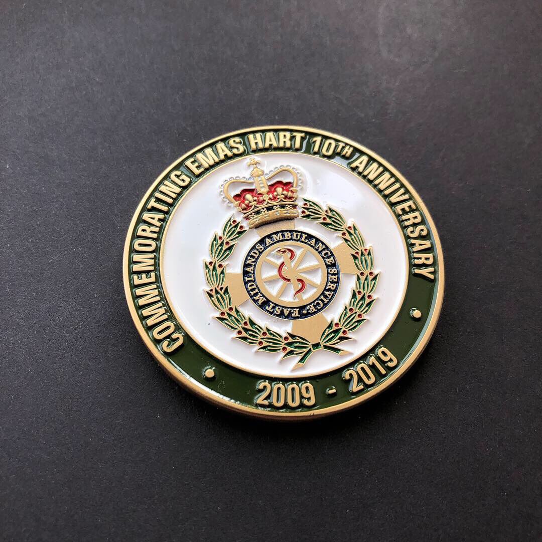 challengecoinuk's tweet photo. Fantastic to complete our first coin for an ambulance service, @EMASNHSTrust ๐
Whoโs going to be next? ๐
@EMAS_CFR @LAS_HART @NWAmbulance @YorksAmbulance
#EMAS #HART #ambulance #medic #thingreenline #staroflife #eastmidlands #emashart #ambulancedriver #challengecoin #nhs https://t.co/IdtkrHpGjH
