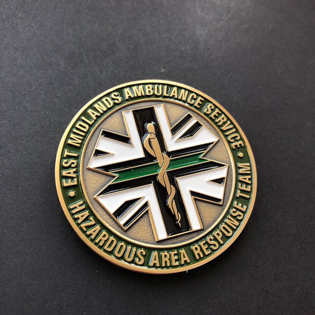 challengecoinuk's tweet photo. Fantastic to complete our first coin for an ambulance service, @EMASNHSTrust ๐
Whoโs going to be next? ๐
@EMAS_CFR @LAS_HART @NWAmbulance @YorksAmbulance
#EMAS #HART #ambulance #medic #thingreenline #staroflife #eastmidlands #emashart #ambulancedriver #challengecoin #nhs https://t.co/IdtkrHpGjH