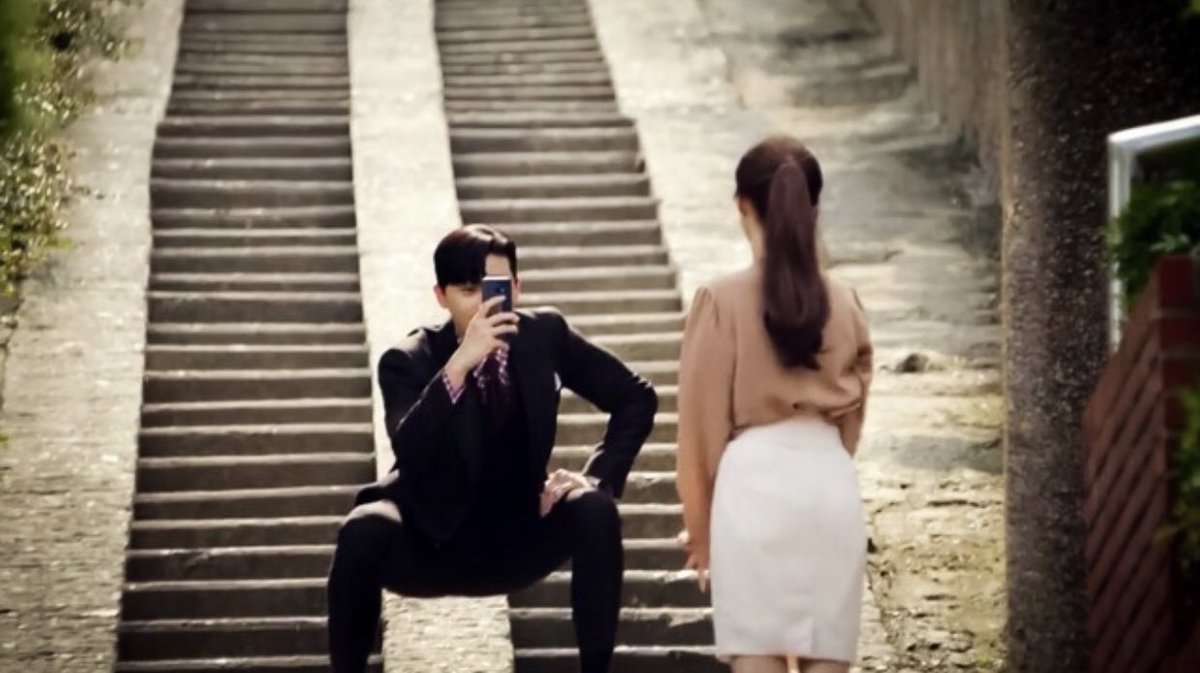 kdramarchive's tweet photo. if ur man isn’t this extra when he takes ur insta pics then he isn’t ur man https://t.co/kMqQIC8mH0