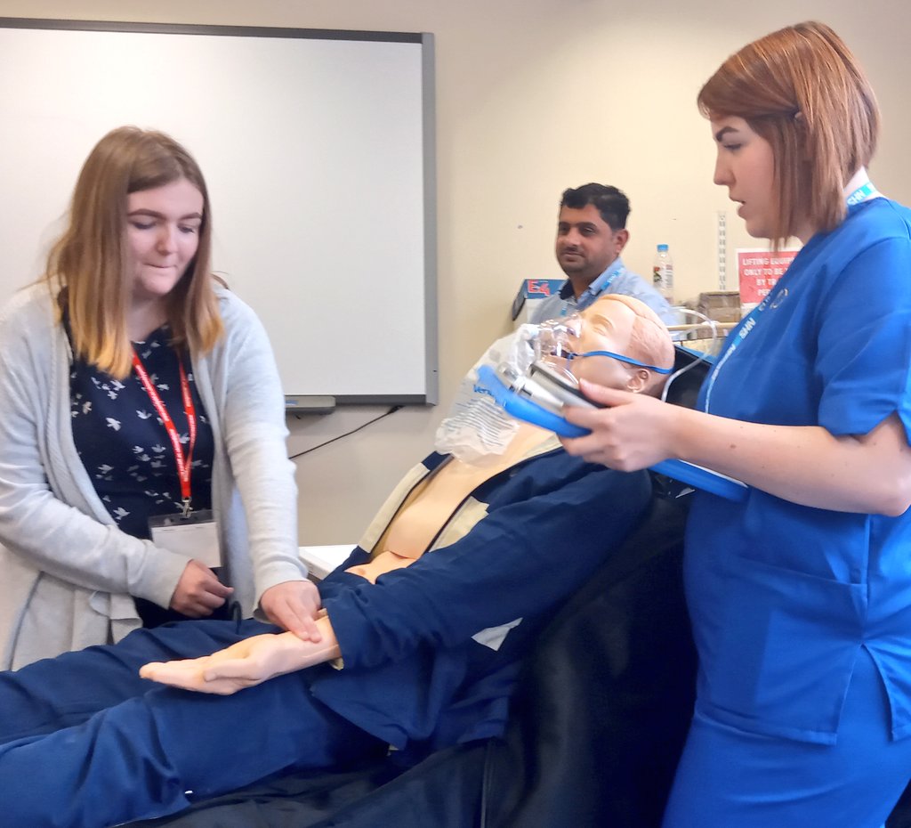 VCCMedEd's tweet photo. Sim man session with Naomi and Mo - #MWEx you have impressed us with your knowledge on ABCDE and NEWS!
#MedEd #MWEx #MWEx2019 #MultidisciplinaryLearning https://t.co/BI2PWY400M