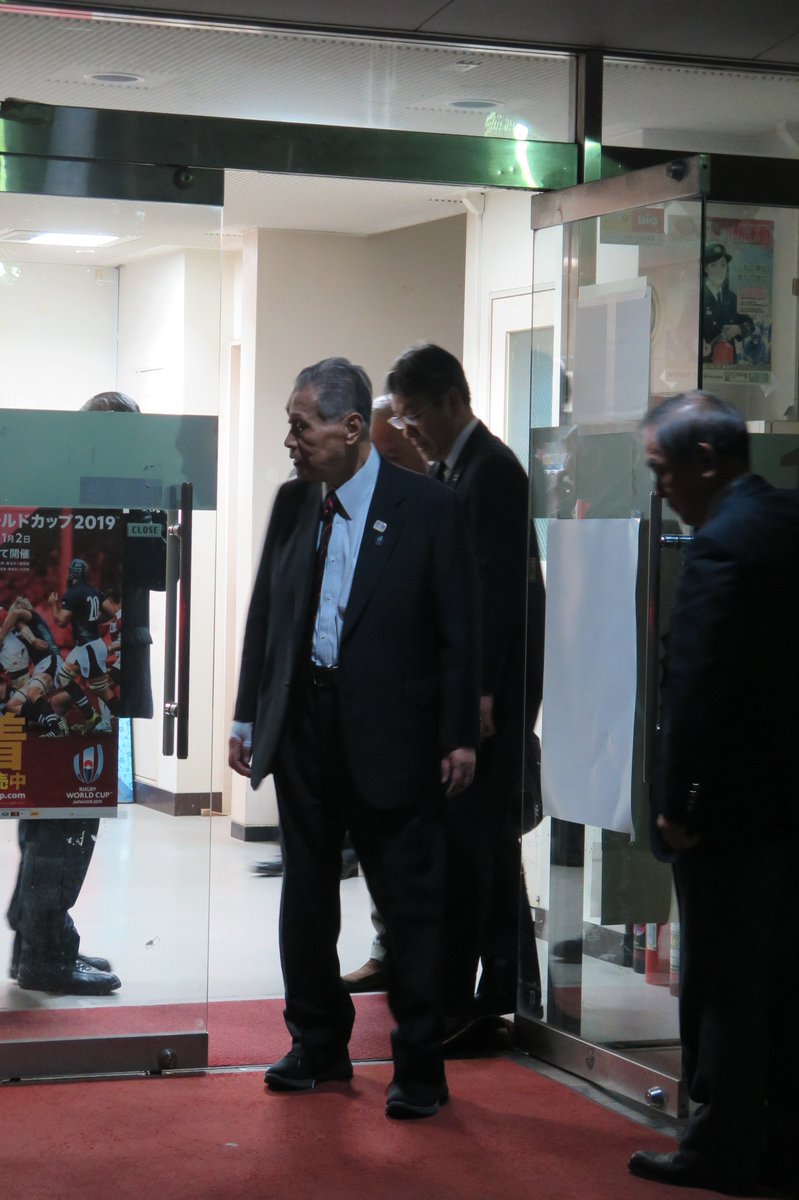 Nikkei Rugby در توییتر 日本ラグビー協会の理事会に森喜朗氏がアポなしで出席 名誉会長を辞任しました 本人は報道陣に対応しませんでしたが 複数の出席者によると 6月の理事改選期で幹部陣の若返りを促す発言をしたということです 谷口 Rugbyjp