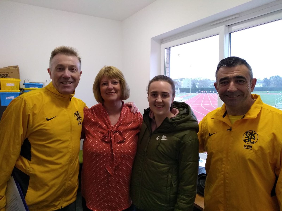 EastKilbrideAC's tweet photo. Huge thank you to @lauramuiruns for an inspirational and entertaining evening! A great example for EKAC’s athletes to aspire to 🥇🥇😃 https://t.co/Z3yep4nt1w