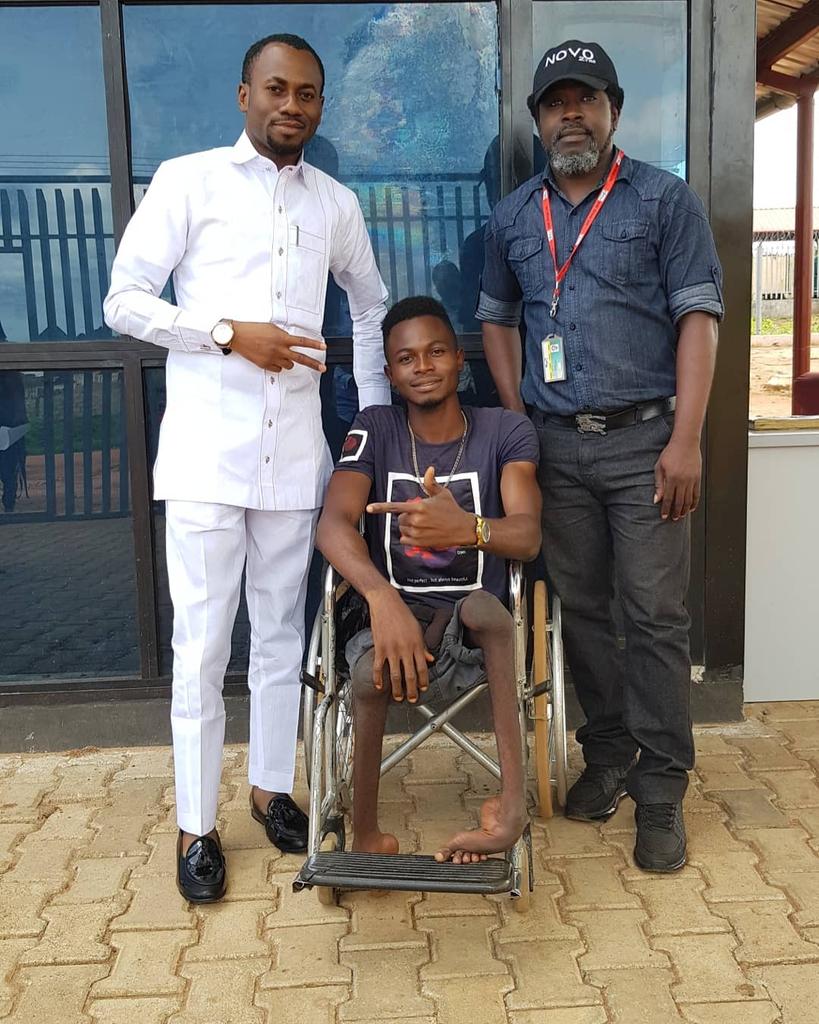 WazobiaOnitsha's tweet photo. #AwkaKunie, Mbada  people wey go dey der na; Honourable Commissioner For Youth Empowerment Mr. Bonaventure Enemaligo, (Mbada Rapper) #Famous go dey Ekwueme Square for the Wazobia 93.7FM Onitsha Easter Fiesta on April 21, 2019 - Sunday. Awka Kunie, Wazobia don show https://t.co/0MQnTiVBB1